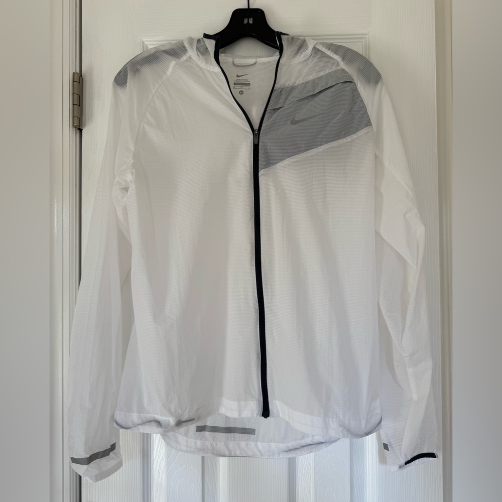 NIKE Women’s White Ultra Lightweight Zip Hooded Running Jacket